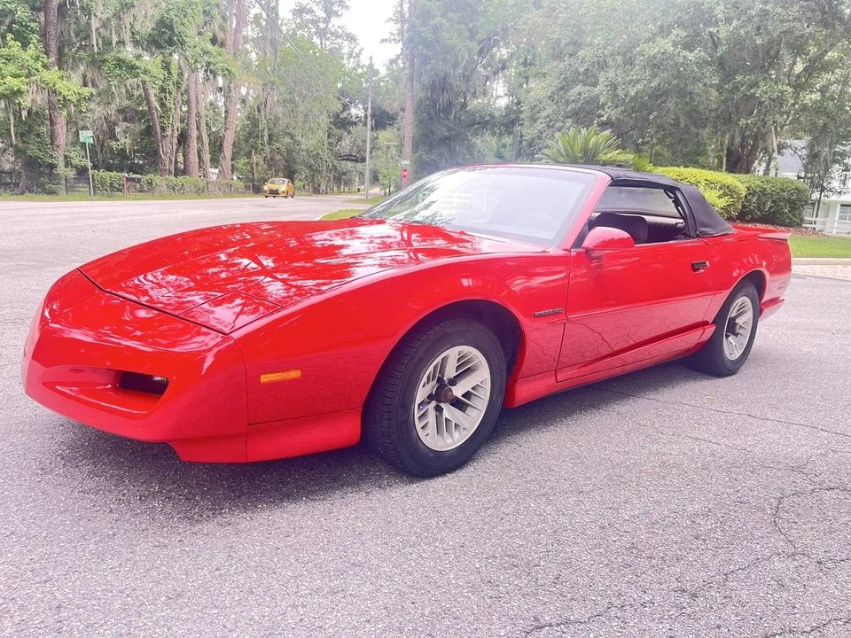 1992 Pontiac Firebird 3rd Gen - Image 8 of 22