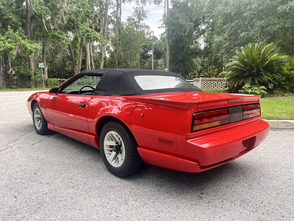 1992 Pontiac Firebird 3rd Gen - Image 5 of 22