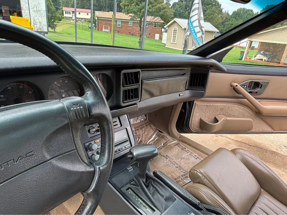1992 Pontiac Firebird Trans Am 3rd Gen - Image 13 of 16