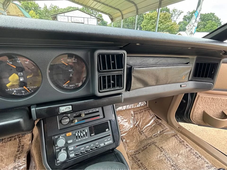 1992 Pontiac Firebird Trans Am 3rd Gen - Image 8 of 16