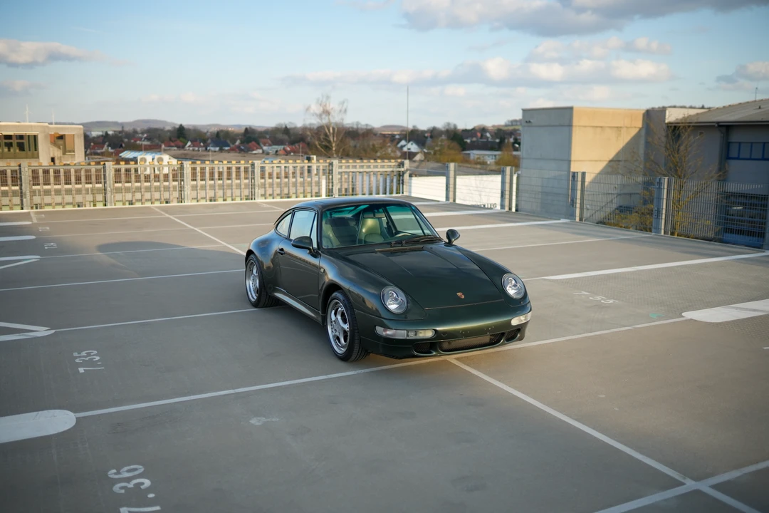 1992 Porsche 964 Carrera 4 - Image 14 of 31