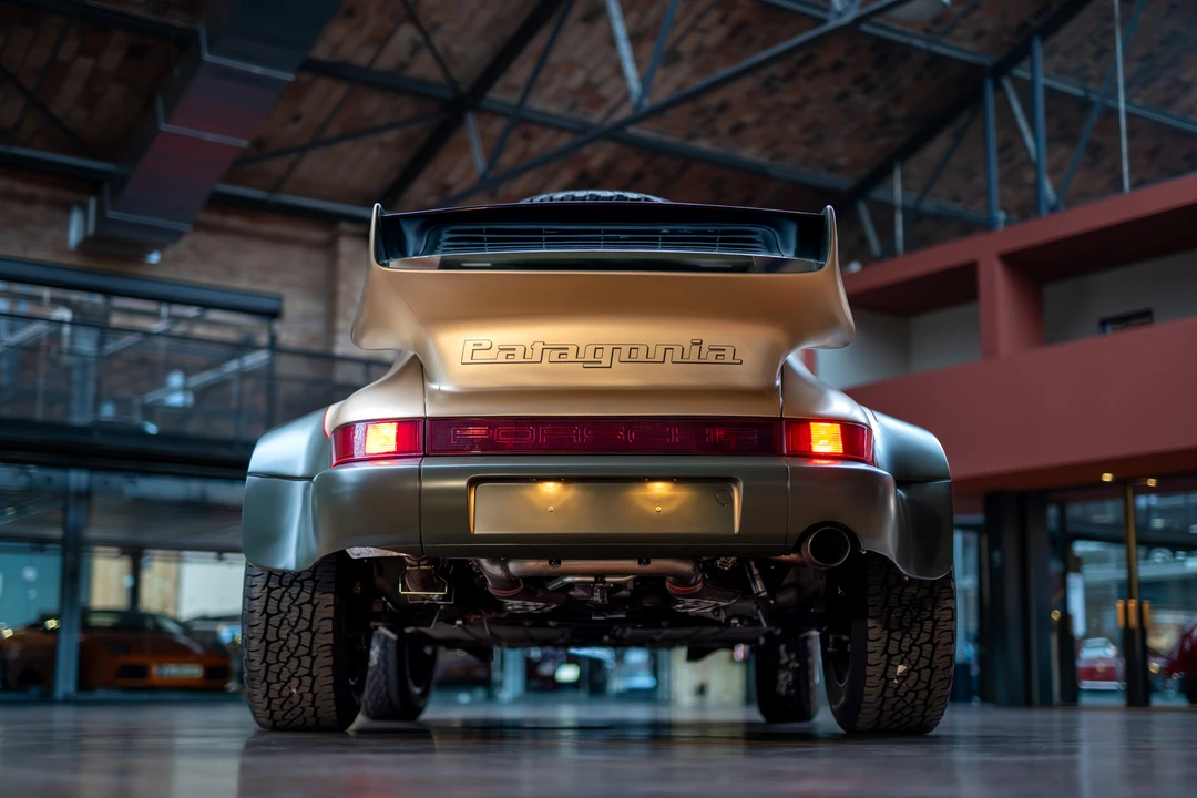 1992 Porsche 964 Carrera 4 - Image 6 of 31