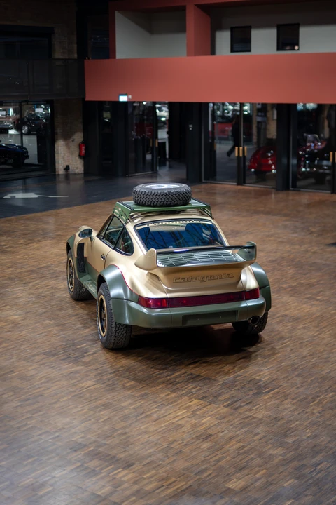 1992 Porsche 964 Carrera 4 - Image 28 of 31