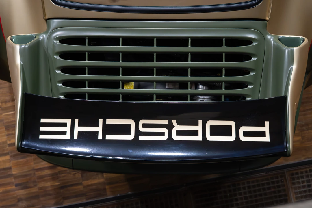 1992 Porsche 964 Carrera 4 - Image 15 of 31