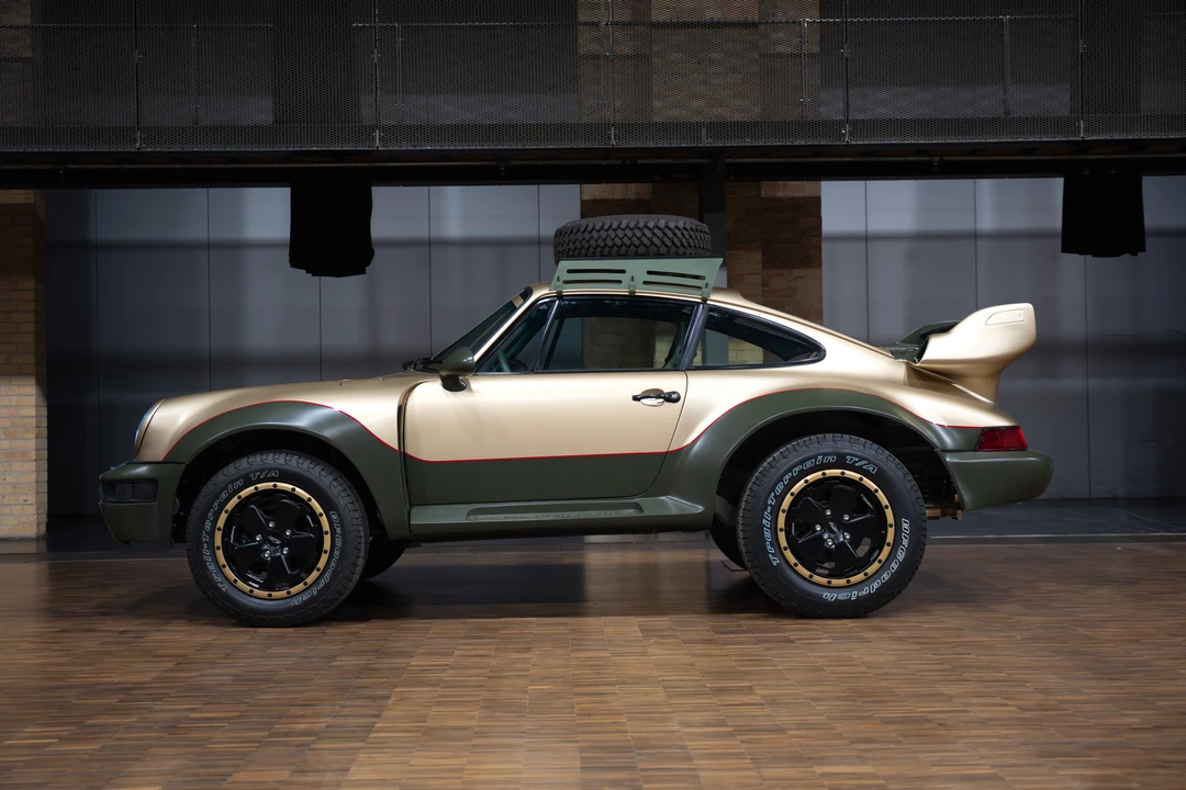 1992 Porsche 964 Carrera 4 - Image 4 of 31