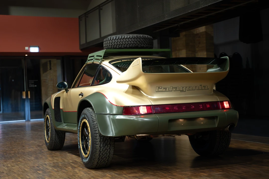1992 Porsche 964 Carrera 4 - Image 5 of 31