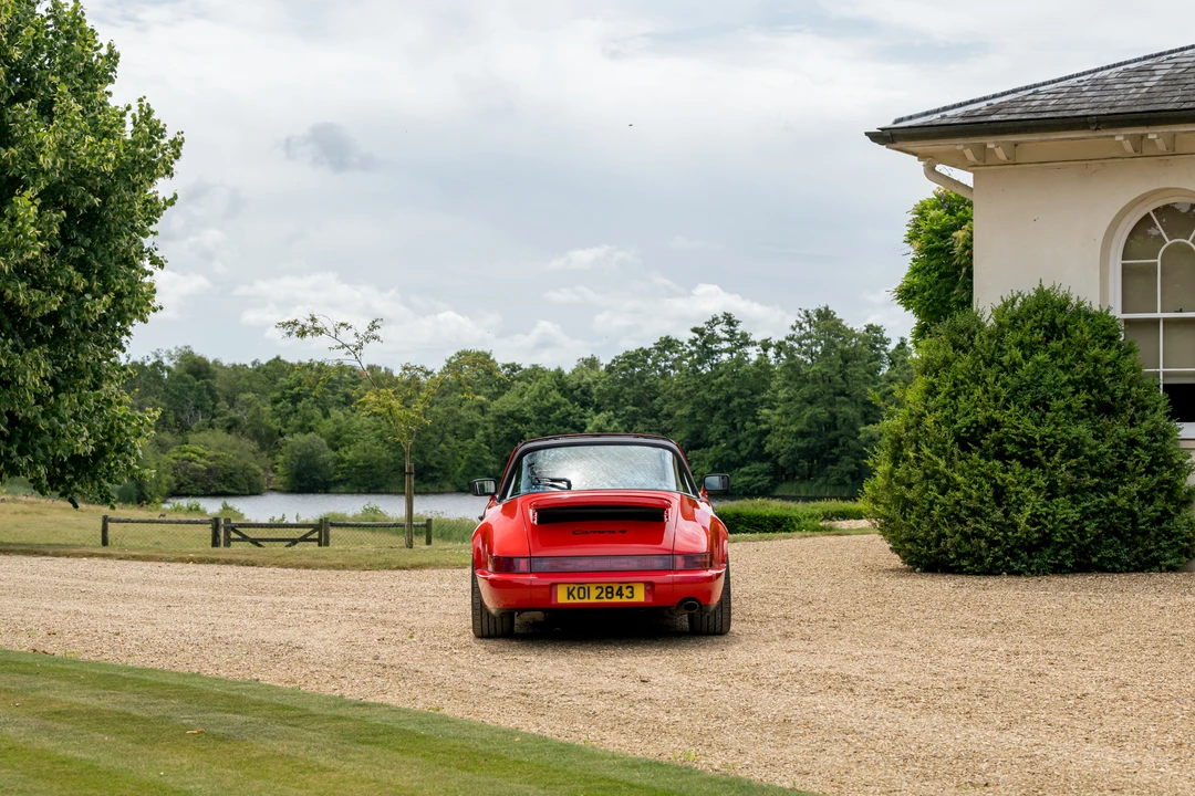 1992 Porsche 964 Carrera 4 - Image 14 of 31
