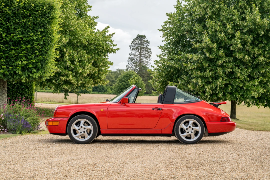 1992 Porsche 964 Carrera 4 - Image 8 of 31