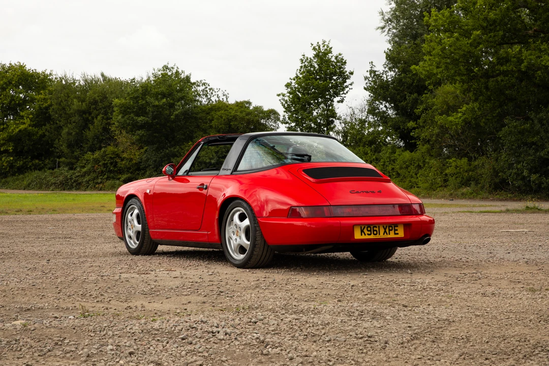 1992 Porsche 964 Carrera 4 - Image 7 of 31