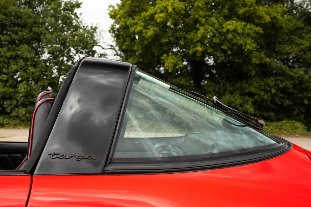 1992 Porsche 964 Carrera 4 - Image 15 of 31