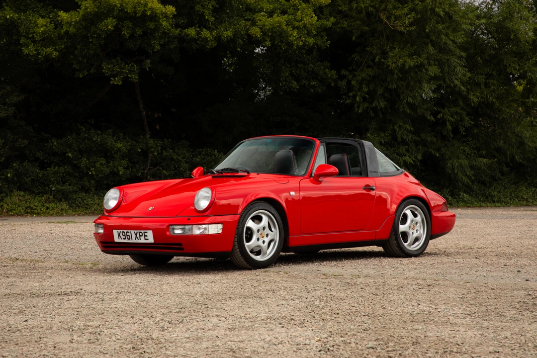 1992 Porsche 964 Carrera 4 - Image 9 of 31