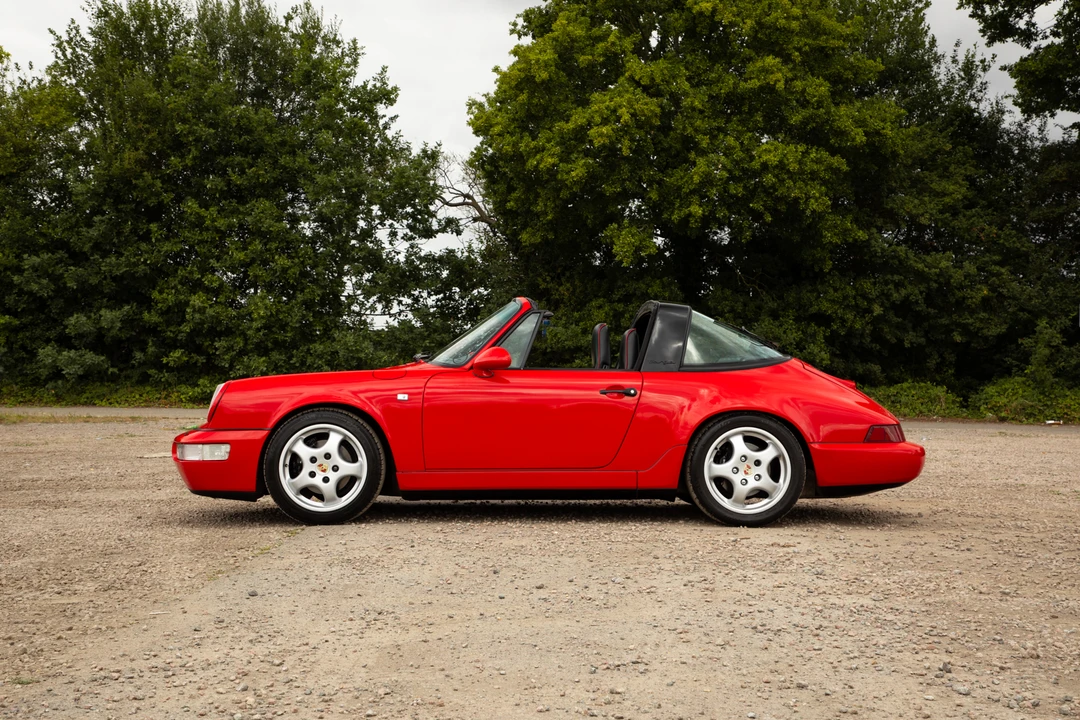 1992 Porsche 964 Carrera 4 - Image 8 of 31