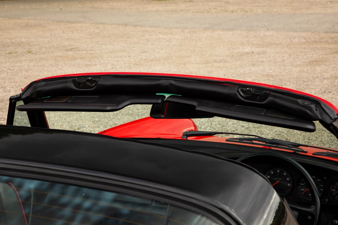 1992 Porsche 964 Carrera 4 - Image 16 of 31