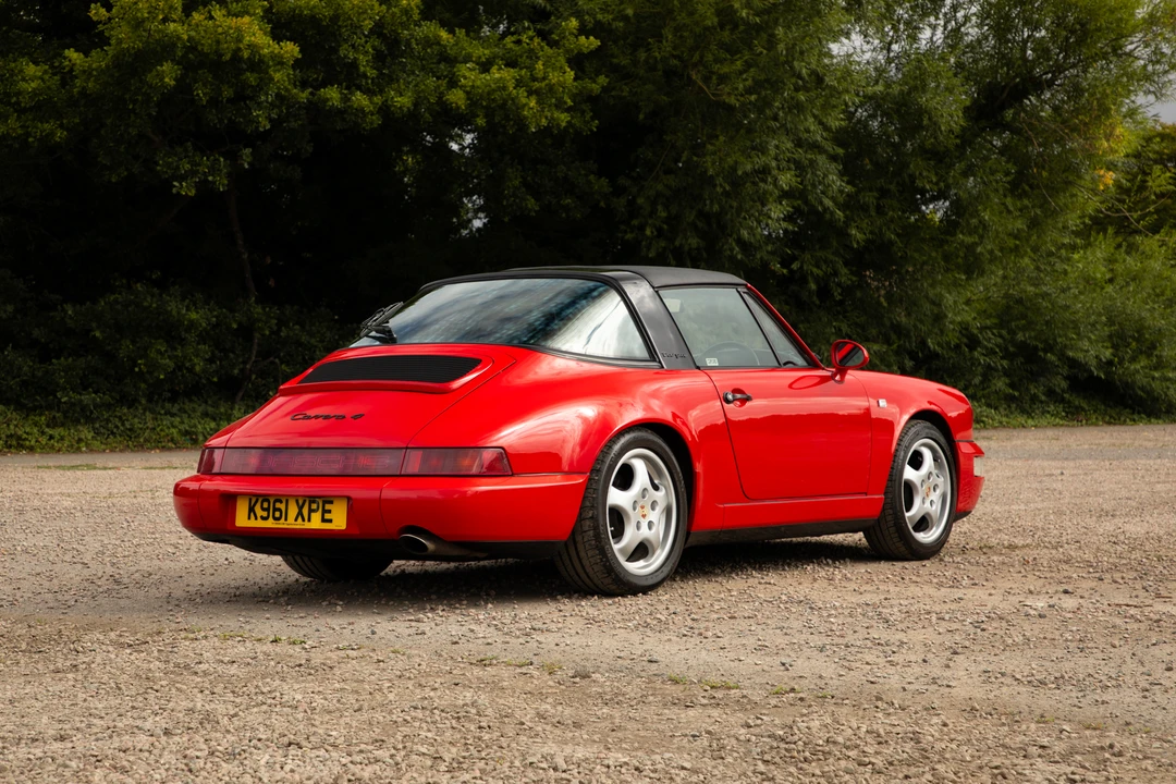 1992 Porsche 964 Carrera 4 - Image 5 of 31