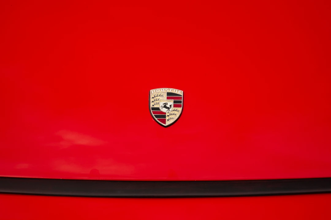 1992 Porsche 964 Carrera 4 - Image 29 of 31
