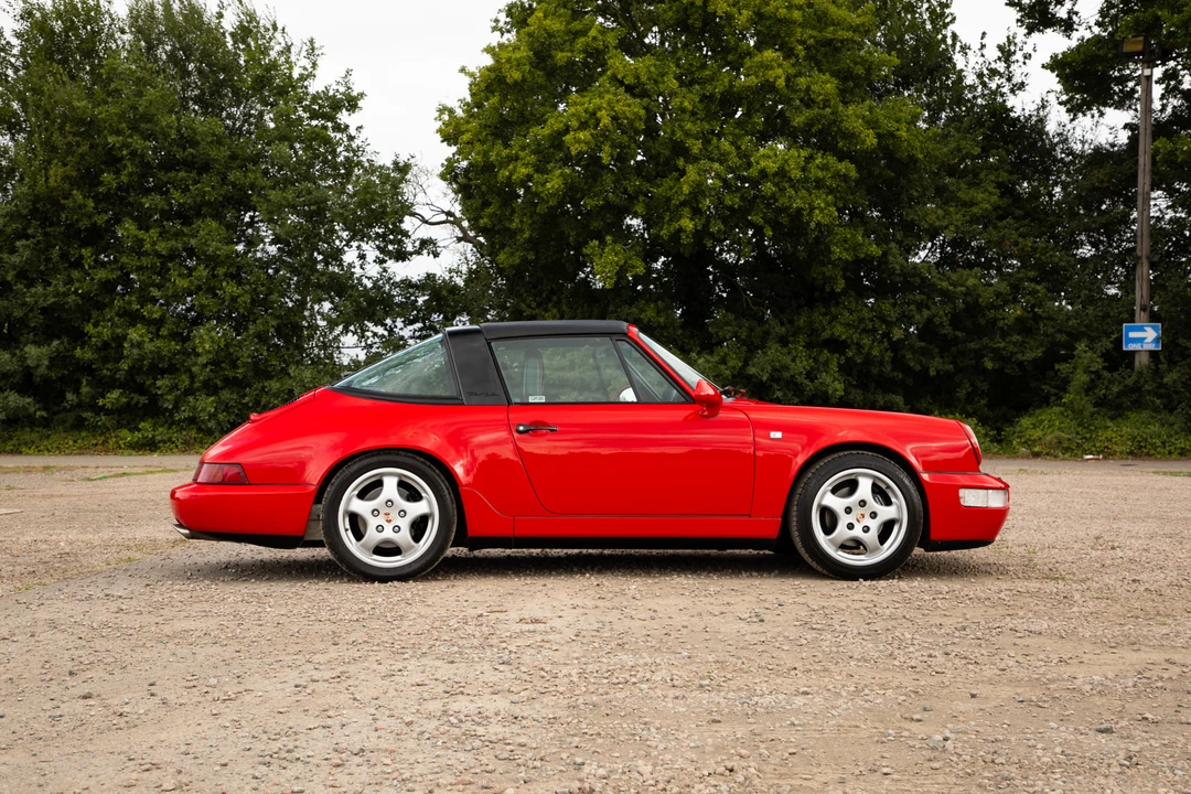 1992 Porsche 964 Carrera 4 - Image 4 of 31