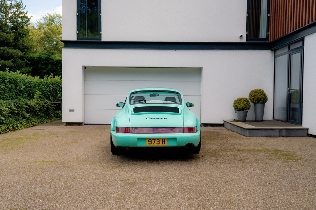 1992 Porsche 964 Carrera 4 - Image 14 of 31