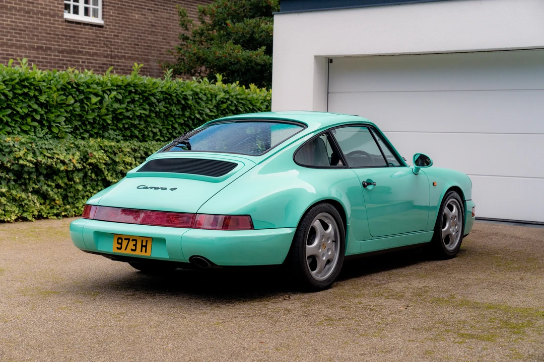 1992 Porsche 964 Carrera 4 - Image 7 of 31