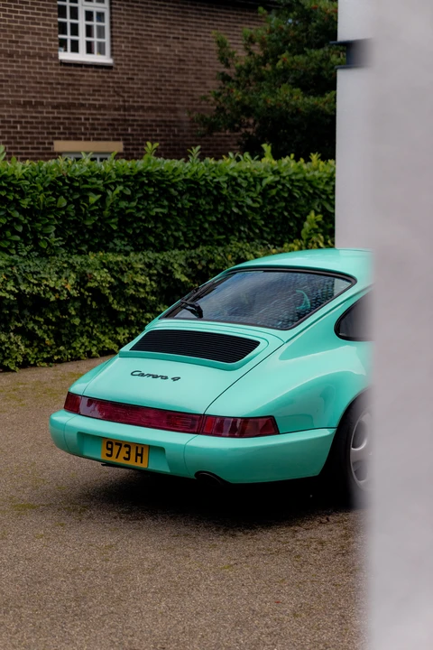 1992 Porsche 964 Carrera 4 - Image 27 of 31