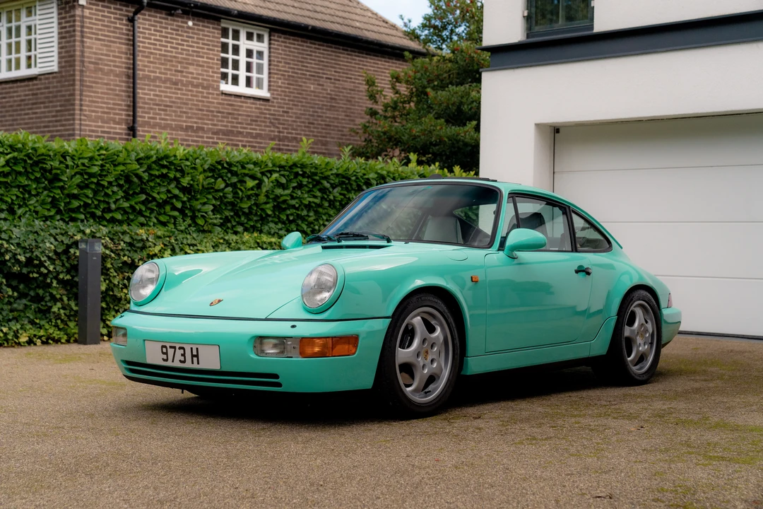 1992 Porsche 964 Carrera 4 - Image 11 of 31