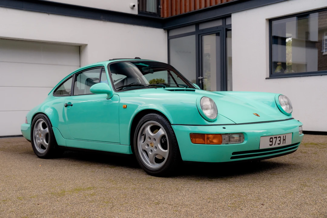1992 Porsche 964 Carrera 4 - Image 9 of 31