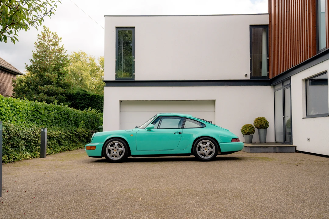 1992 Porsche 964 Carrera 4 - Image 12 of 31