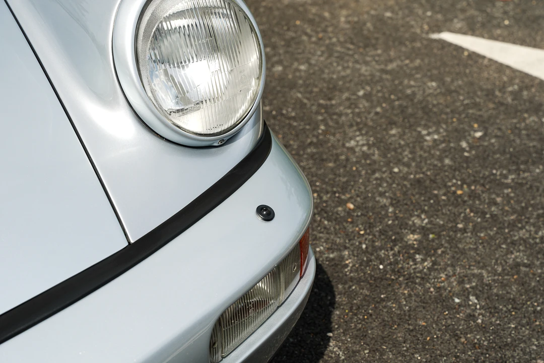 1992 Porsche 964 Carrera 4 - Image 26 of 31