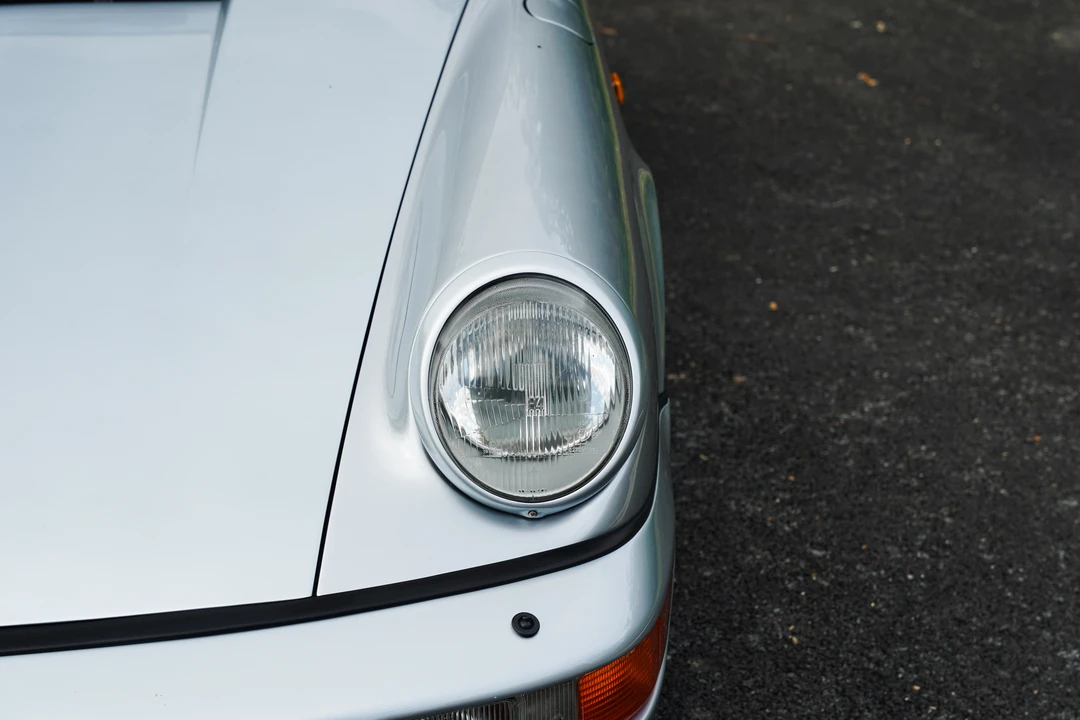 1992 Porsche 964 Carrera 4 - Image 27 of 31