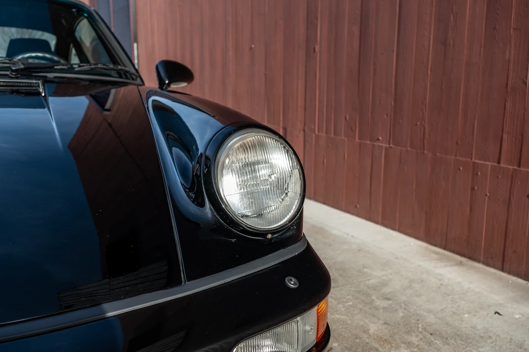 1992 Porsche 964 Carrera 4 - Image 14 of 31