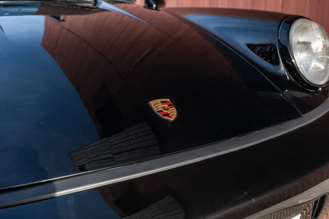 1992 Porsche 964 Carrera 4 - Image 17 of 31