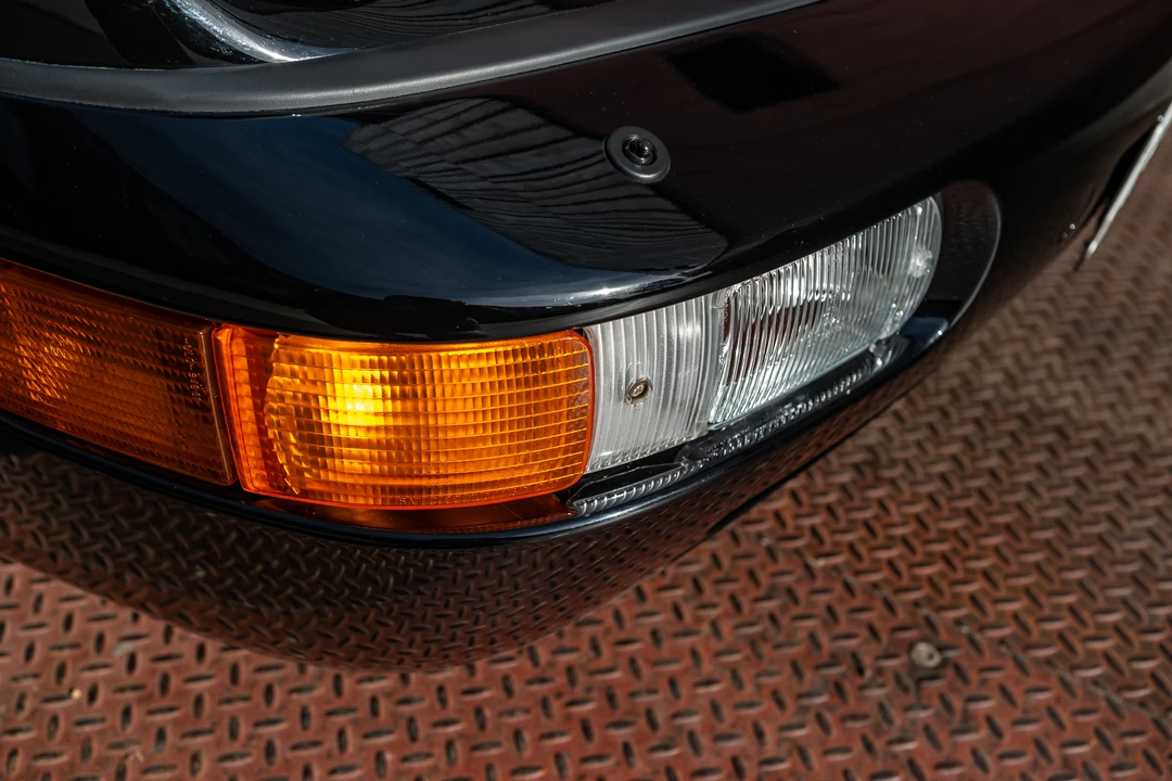 1992 Porsche 964 Carrera 4 - Image 24 of 31