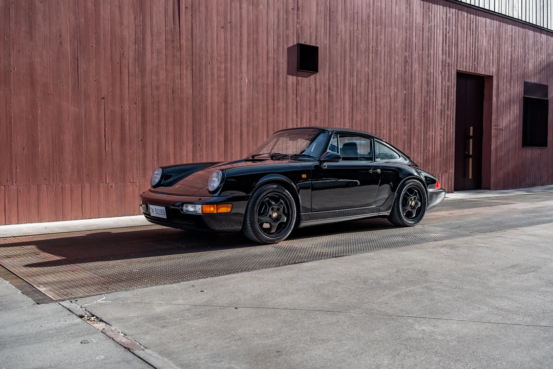 1992 Porsche 964 Carrera 4 - Image 3 of 31