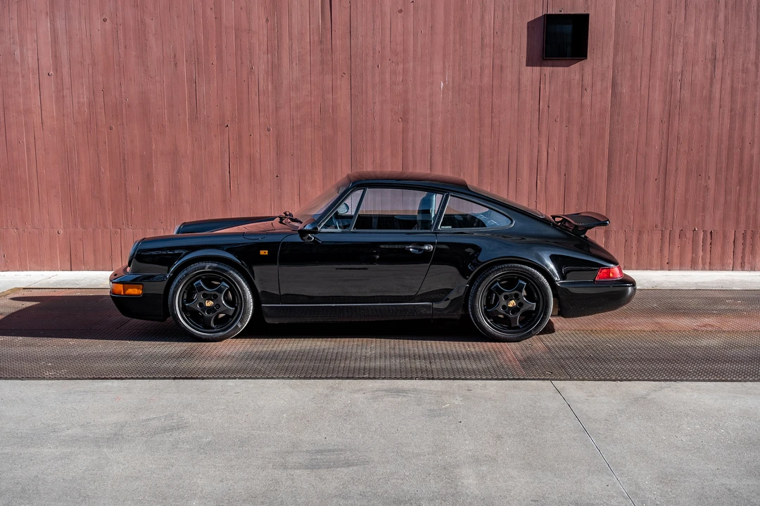 1992 Porsche 964 Carrera 4 - Image 4 of 31