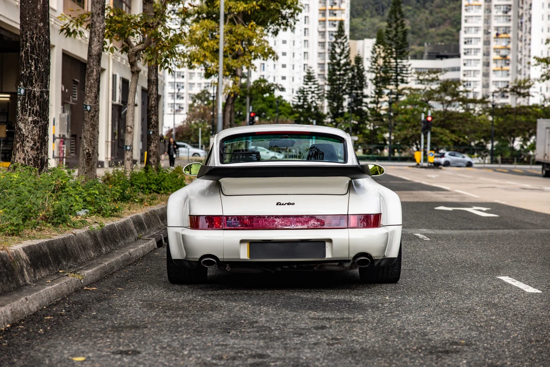 1992 Porsche 964 Turbo - Image 13 of 31