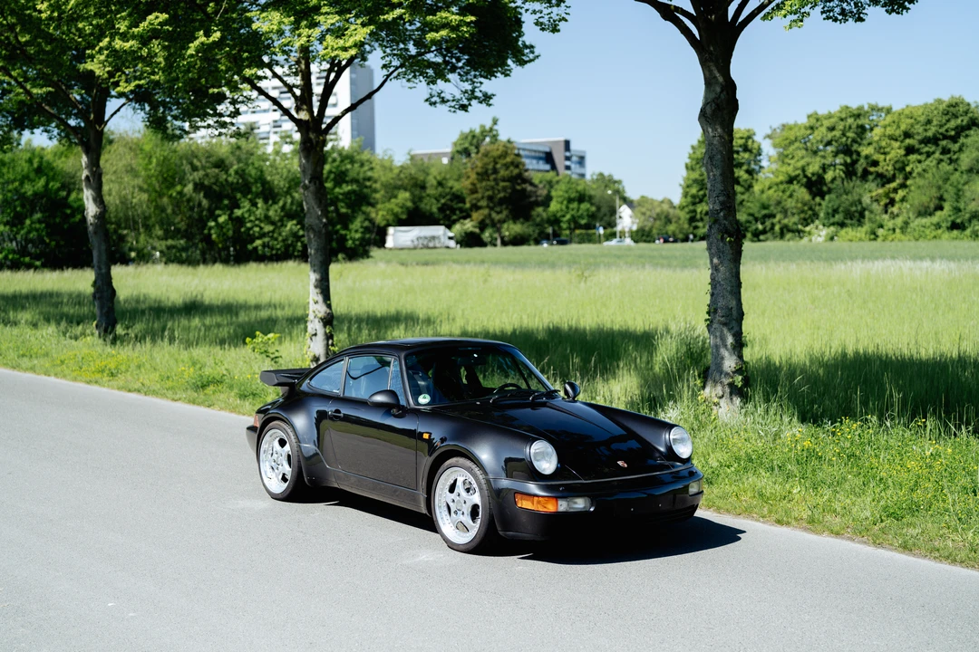 1992 Porsche 964 Turbo - Image 10 of 31