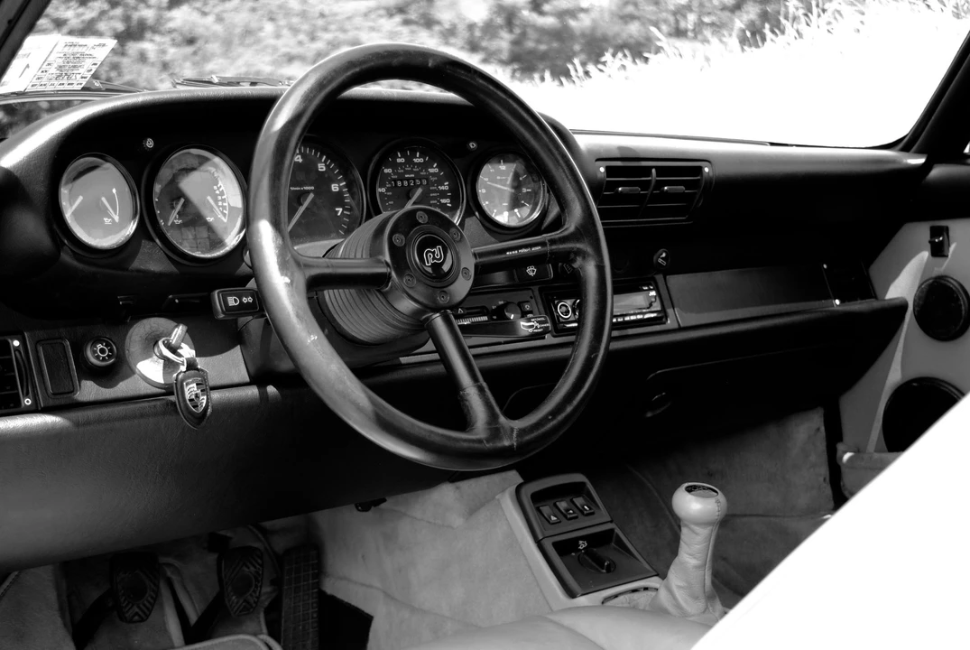 1992 Porsche 964 Carrera - Image 13 of 16
