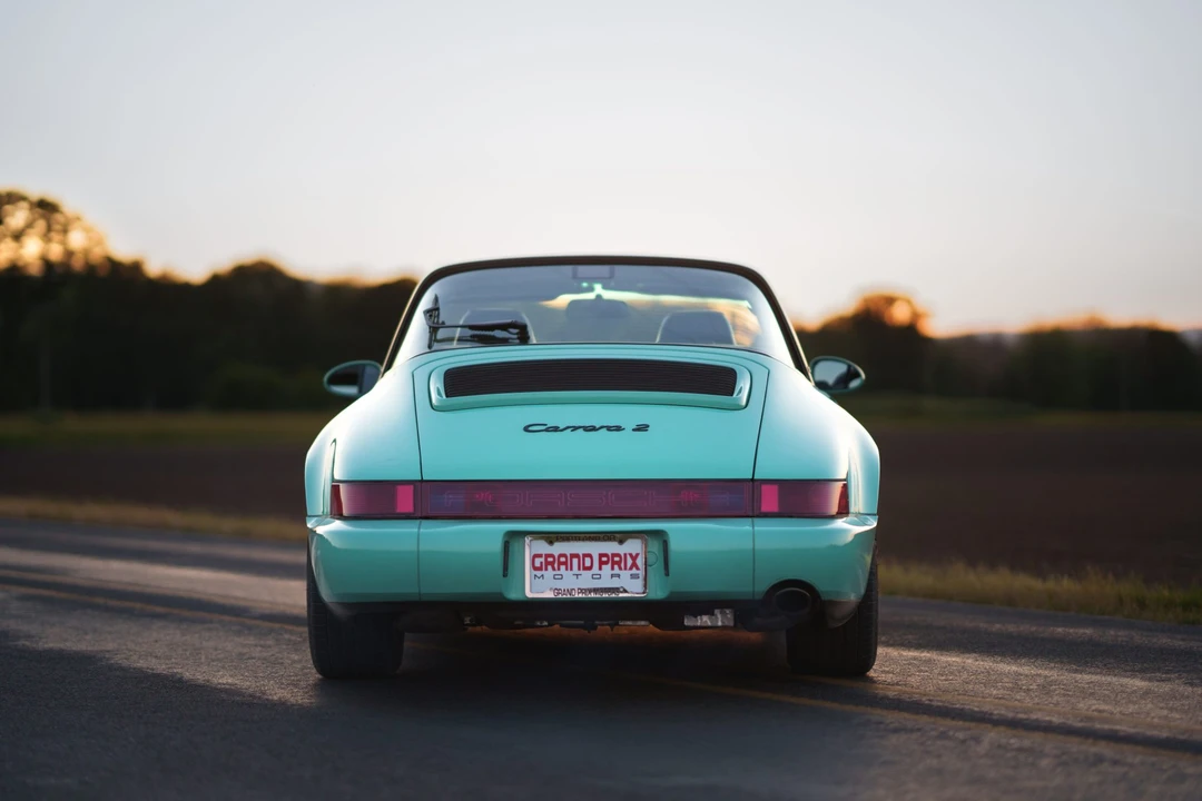 1992 Porsche 964 Carrera - Image 16 of 31