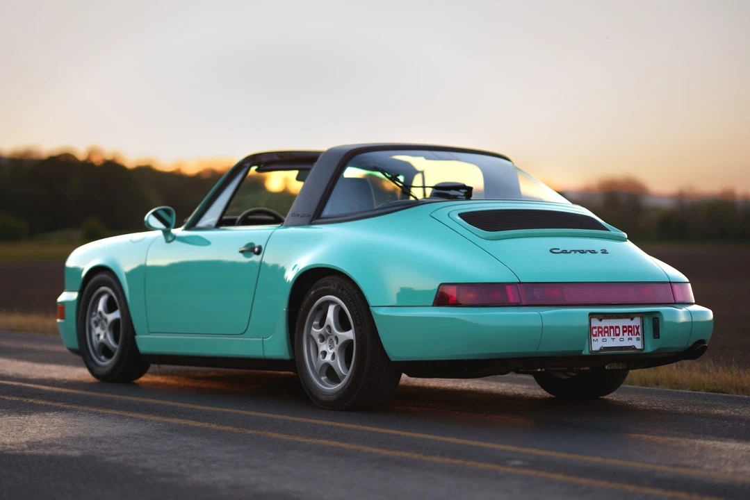 1992 Porsche 964 Carrera - Image 17 of 31