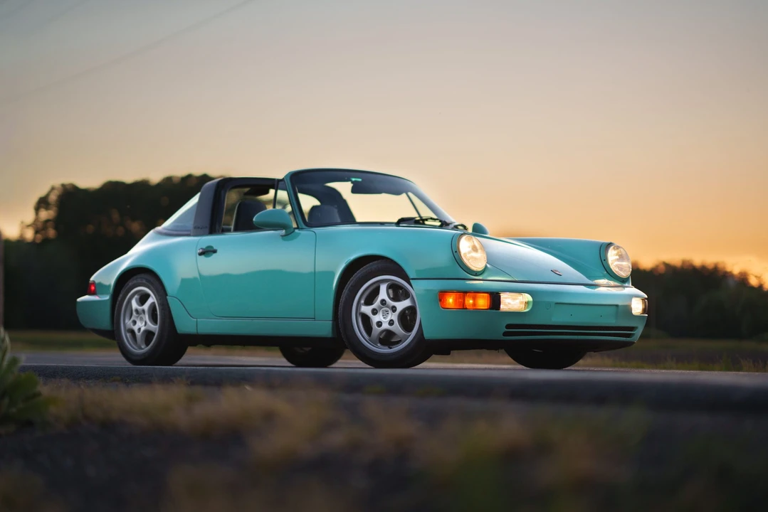 1992 Porsche 964 Carrera - Image 9 of 31