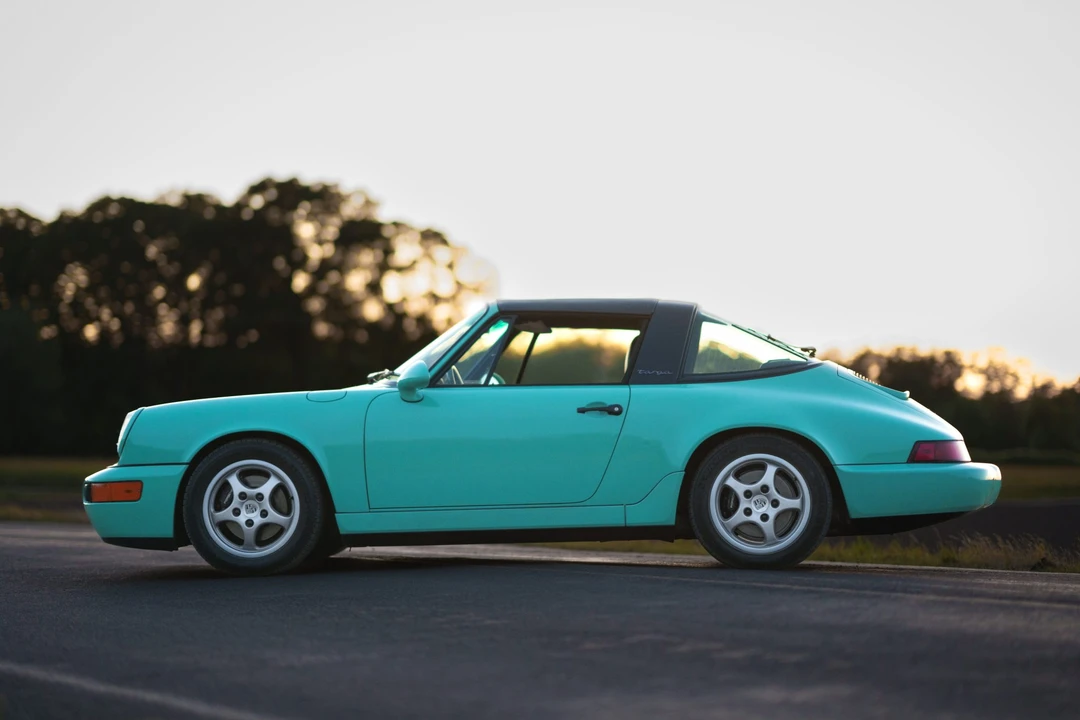 1992 Porsche 964 Carrera - Image 19 of 31