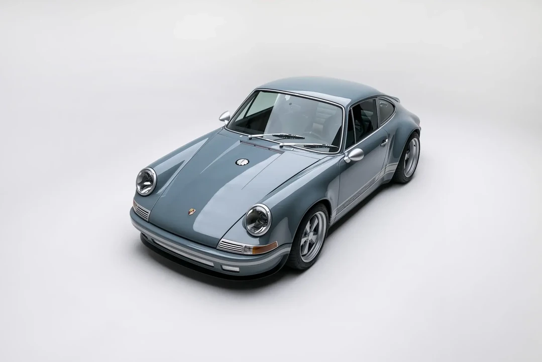 1992 Porsche 964 Carrera 4 - Image 2 of 6