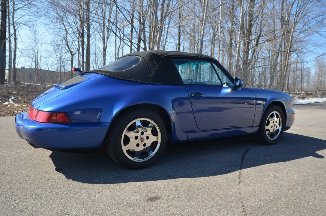1992 Porsche 964 Carrera 4 - Image 25 of 31