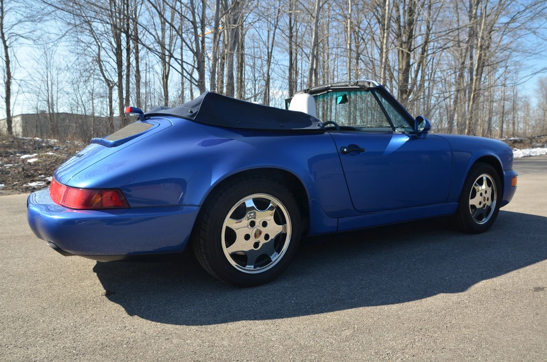 1992 Porsche 964 Carrera 4 - Image 9 of 31
