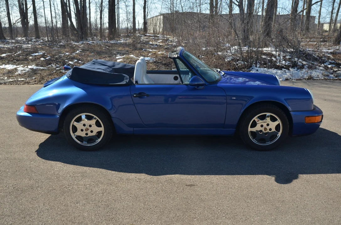 1992 Porsche 964 Carrera 4 - Image 10 of 31