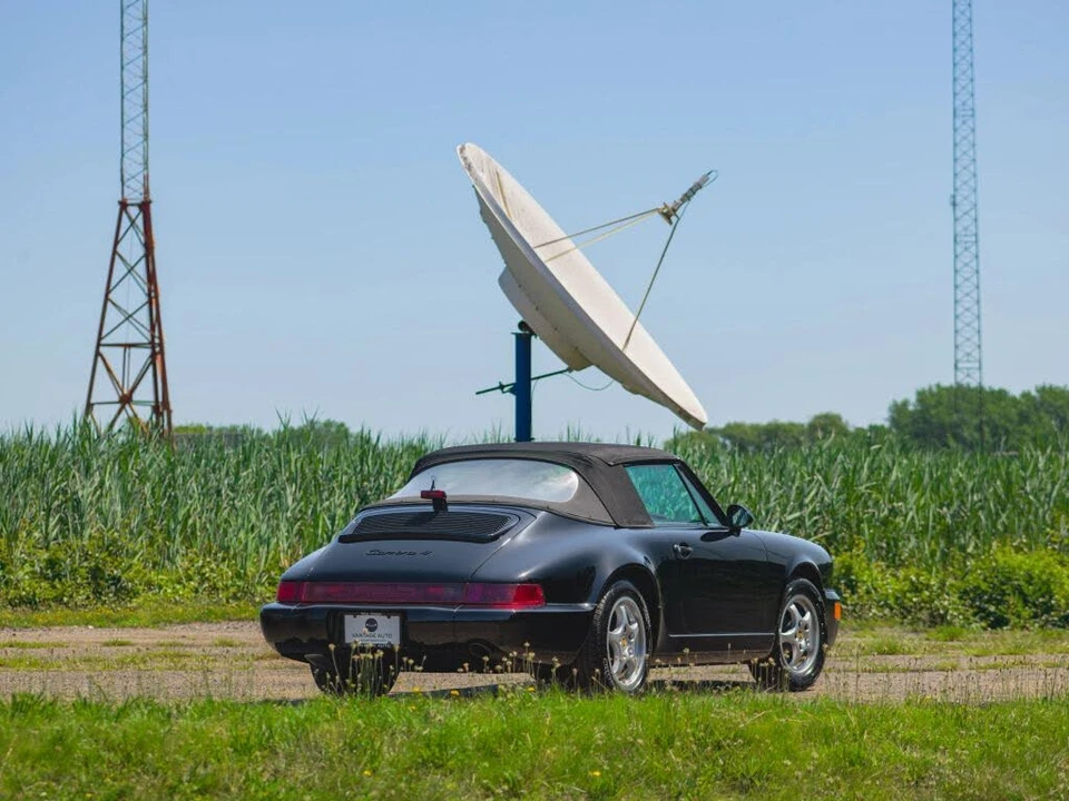 1992 Porsche 964 Carrera 4 - Image 17 of 31