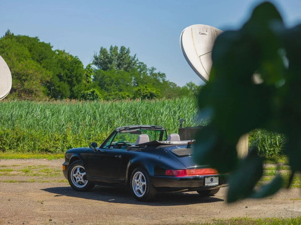 1992 Porsche 964 Carrera 4 - Image 11 of 31