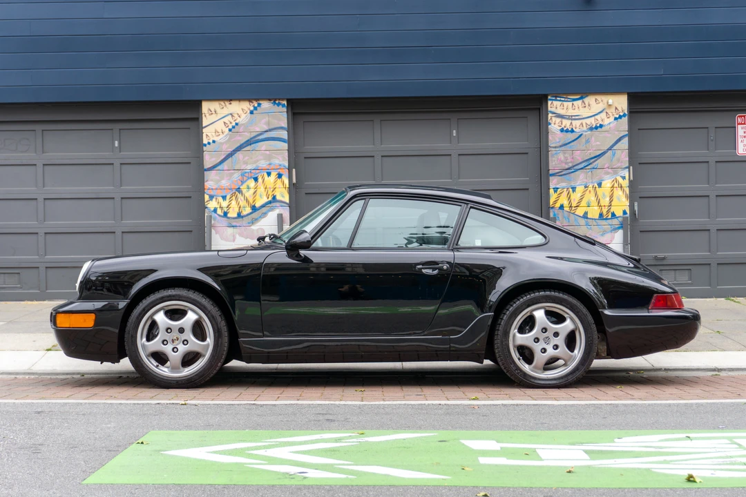 1992 Porsche 964 Carrera 4 - Image 15 of 31