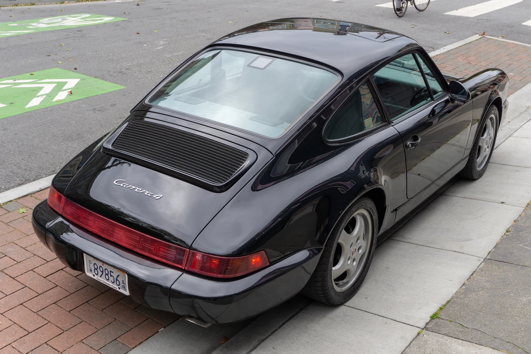 1992 Porsche 964 Carrera 4 - Image 17 of 31