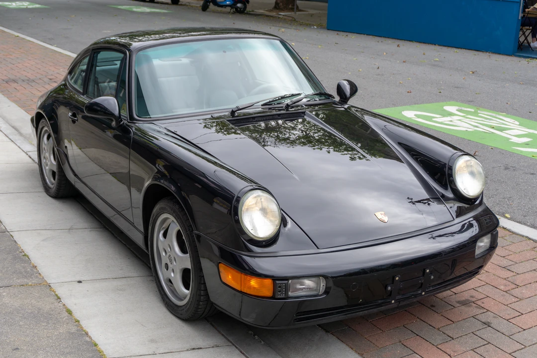 1992 Porsche 964 Carrera 4 - Image 13 of 31