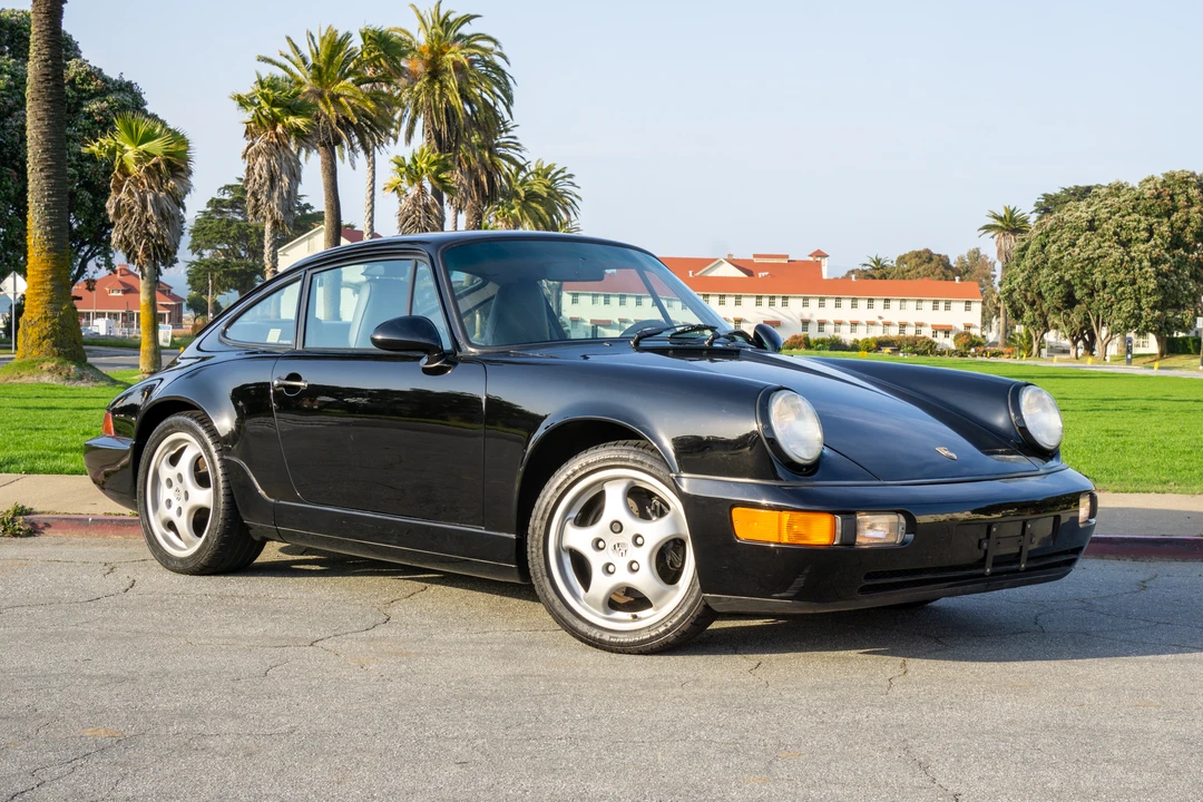 1992 Porsche 964 Carrera 4 - Image 11 of 31